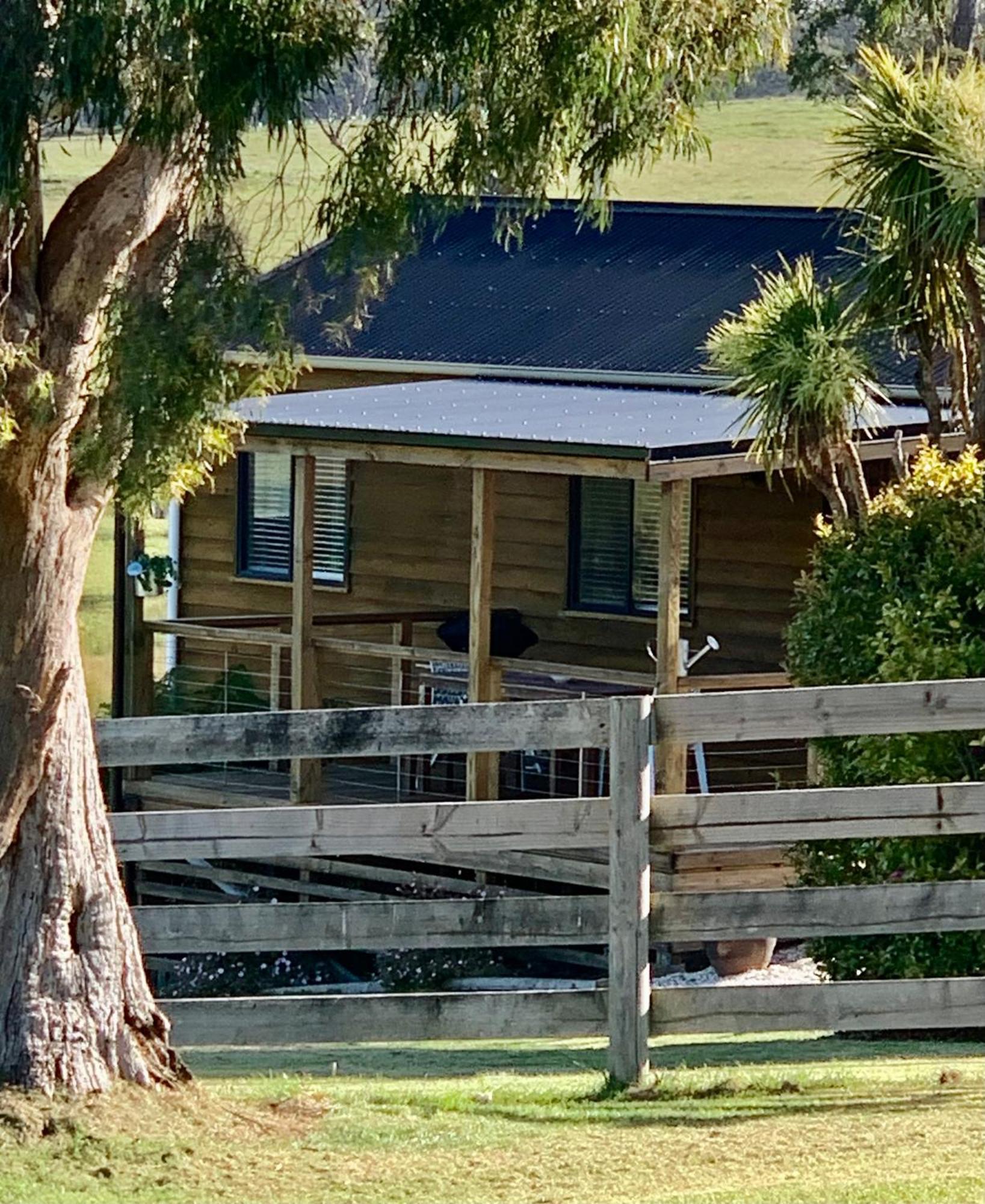 Hazelcreek Cottages Exeter Esterno foto