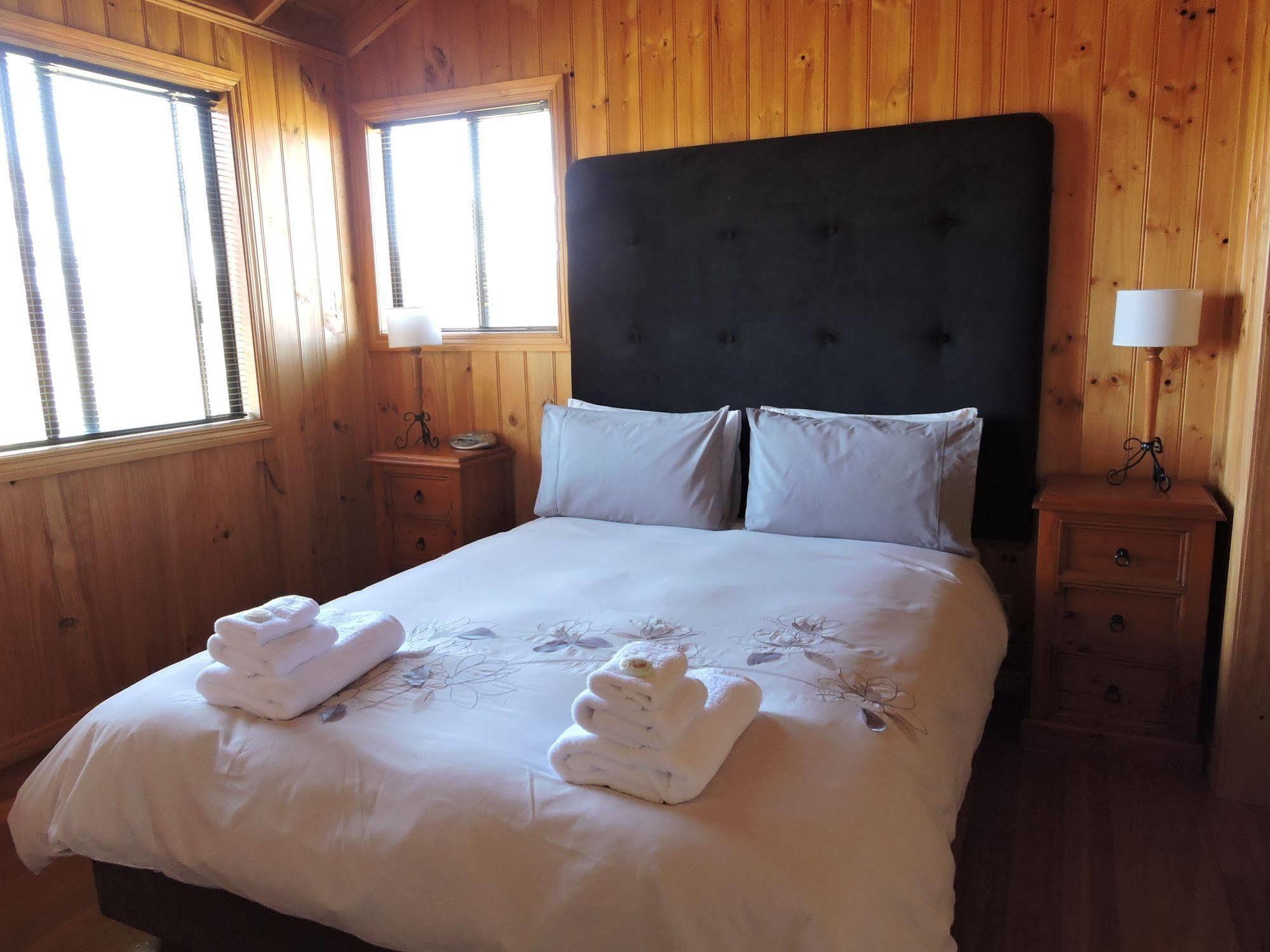 Hazelcreek Cottages Exeter Esterno foto